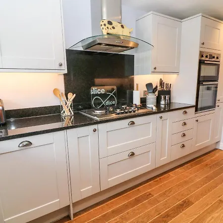 Hoopers End Holiday home